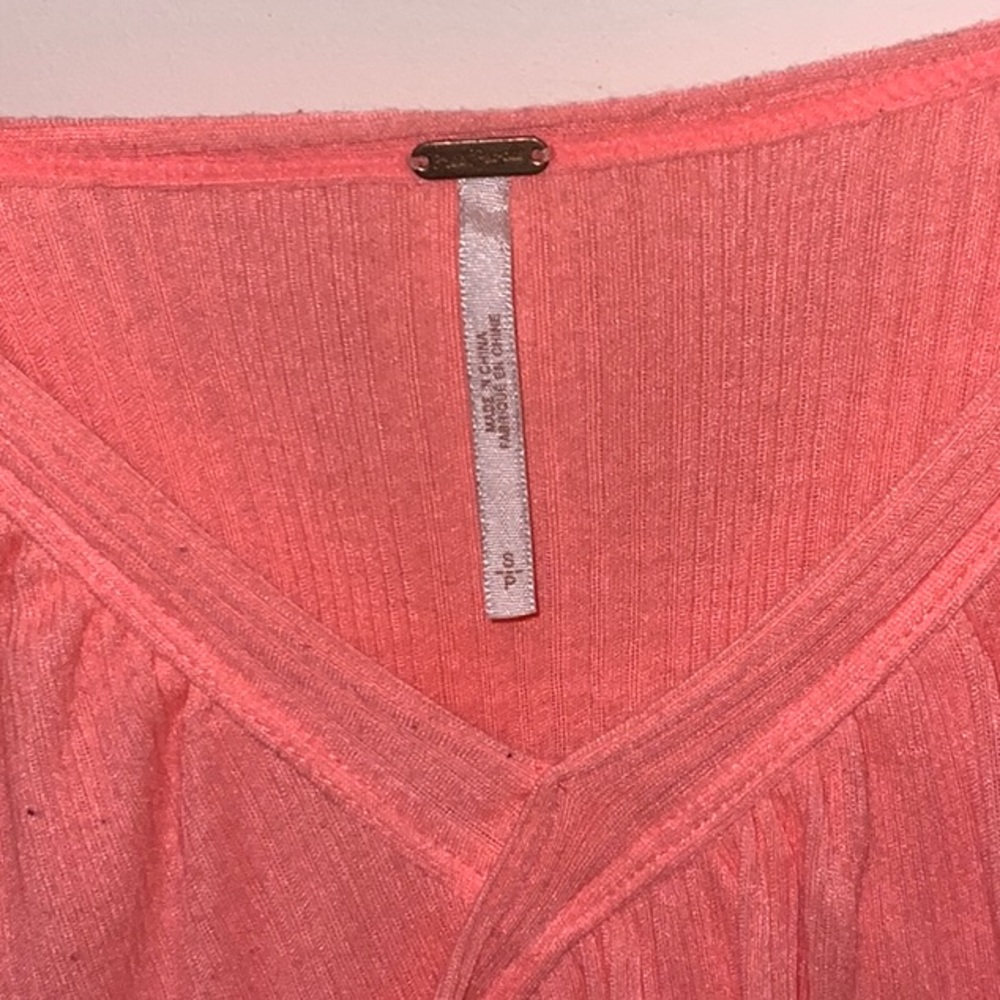 Hot Pink Ruffled Tank (S) - Picture 2 of 2